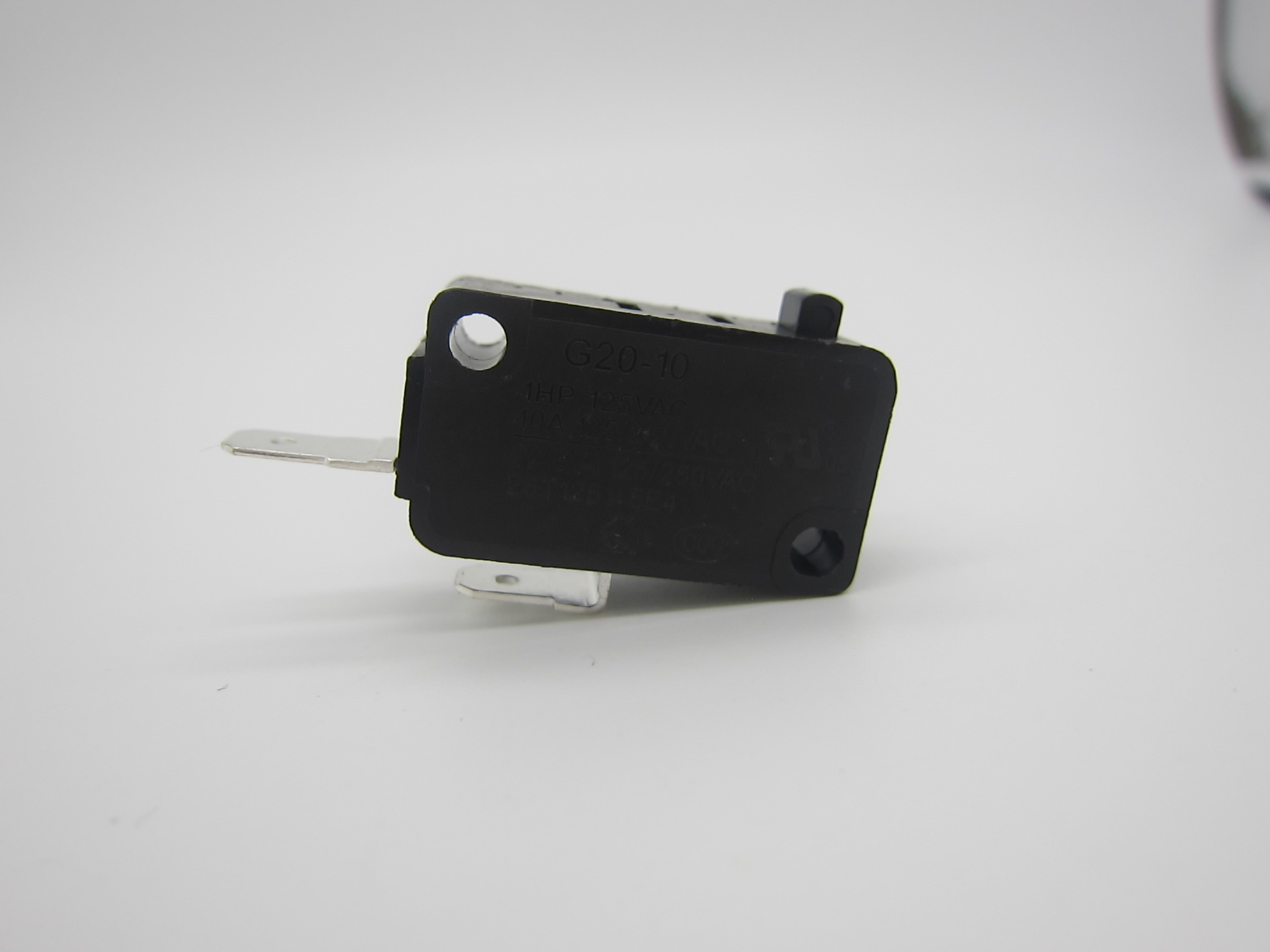 微動開關的內(nèi)部構造及應用