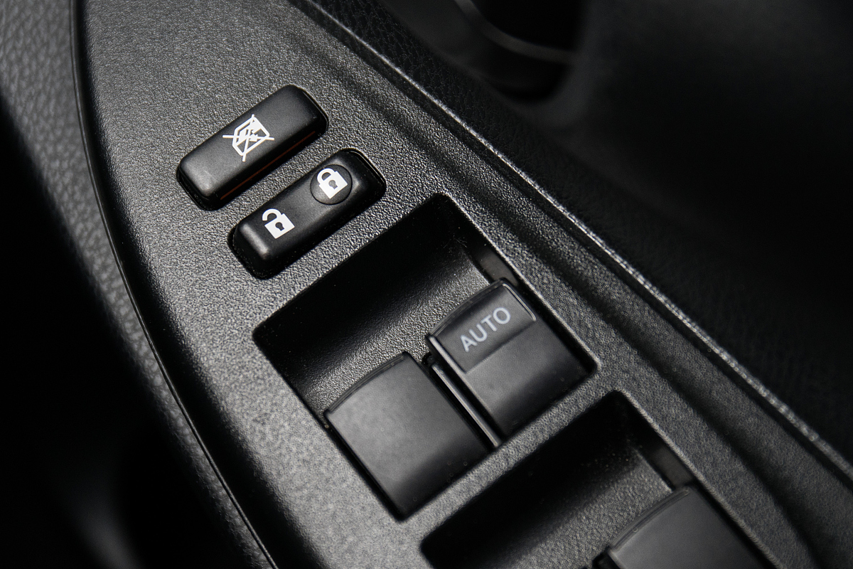 輕觸開關(guān)廠家